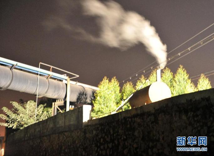 广西贵港钢铁公司轧钢厂28日晚发生煤气泄露事故,造成97人一氧化碳